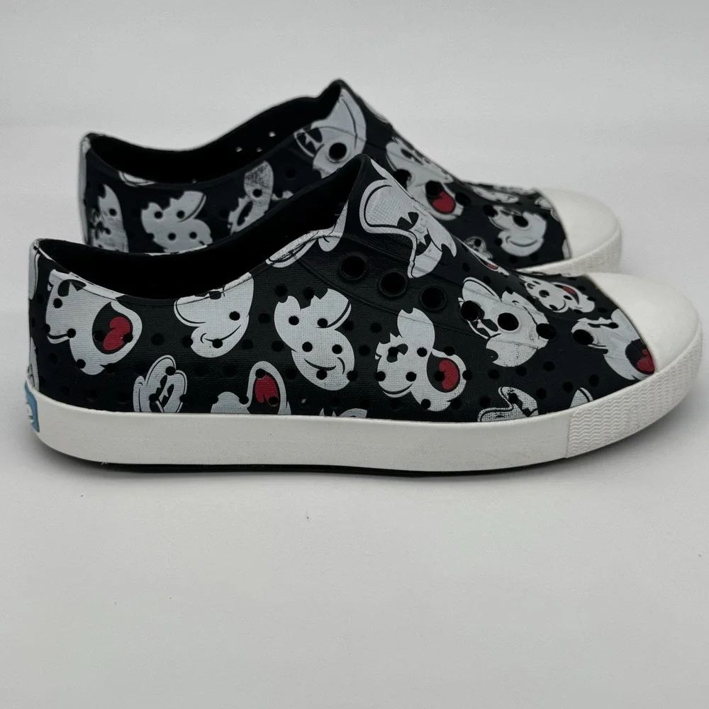 Native Shoes Mickey‎ Mouse Print Water Shoes Slip On Womens Size 6 Black